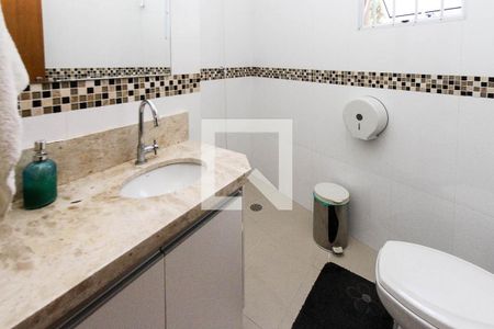 Casa à venda com 350m², 5 quartos e 5 vagasBanheiro Social