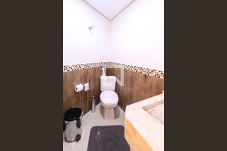 Casa à venda com 350m², 5 quartos e 5 vagasLavabo