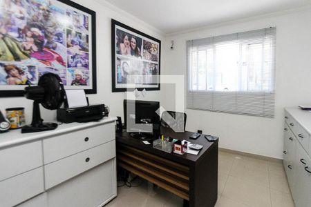Casa à venda com 350m², 5 quartos e 5 vagasEscritório