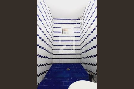 Casa para alugar com 308m², 3 quartos e 3 vagas Casa para alugar com 308m², 3 quartos e 3 vagasBanheiro de Serviço