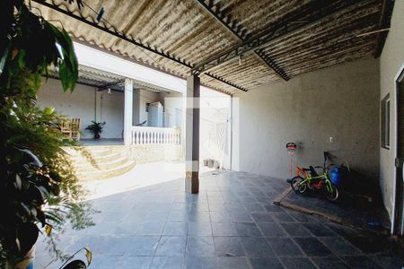 Casa para alugar com 308m², 3 quartos e 3 vagas Casa para alugar com 308m², 3 quartos e 3 vagasQuintal