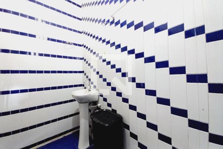Casa para alugar com 308m², 3 quartos e 3 vagas Casa para alugar com 308m², 3 quartos e 3 vagasBanheiro de Serviço