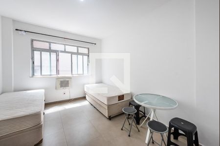 Sala e quarto de kitnet/studio para alugar com 1 quarto, 30m² em José Menino, Santos