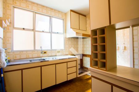 Apartamento à venda com 92m², 3 quartos e 2 vagas Apartamento à venda com 92m², 3 quartos e 2 vagasCozinha