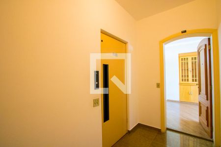 Apartamento à venda com 92m², 3 quartos e 2 vagas Apartamento à venda com 92m², 3 quartos e 2 vagasHall de Entrada