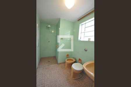 Casa à venda com 170m², 5 quartos e 2 vagasBanheiro de Serviço