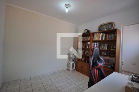 Casa à venda com 170m², 5 quartos e 2 vagasQuarto 3