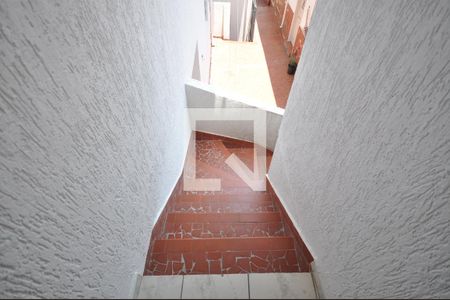 Casa à venda com 170m², 5 quartos e 2 vagasEscada
