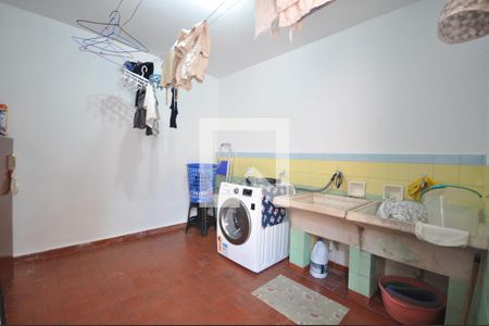 Casa à venda com 170m², 5 quartos e 2 vagasÁrea de Serviço