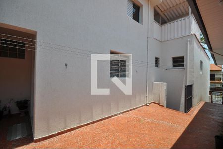 Casa à venda com 170m², 5 quartos e 2 vagasÁrea Externa