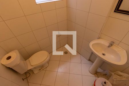 Casa à venda com 150m², 4 quartos e sem vagaBanheiro da Suite