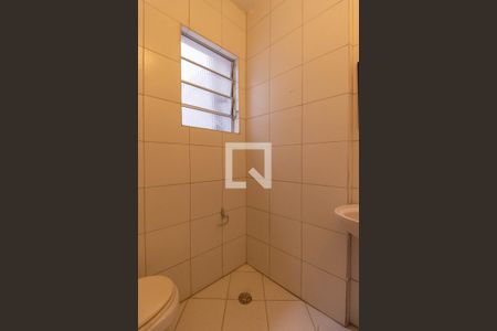 Casa à venda com 150m², 4 quartos e sem vagaBanheiro da Suite