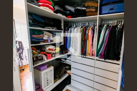 Closet da suíte de apartamento à venda com 3 quartos, 104m² em Parque Reboucas, São Paulo