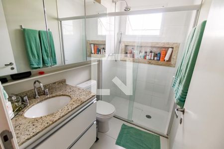 Apartamento à venda com 104m², 3 quartos e 2 vagasBanheiro da Suíte