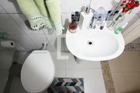 Lavabo  de casa à venda com 3 quartos, 146m² em Cj Hab Sao Fernando, São Bernardo do Campo