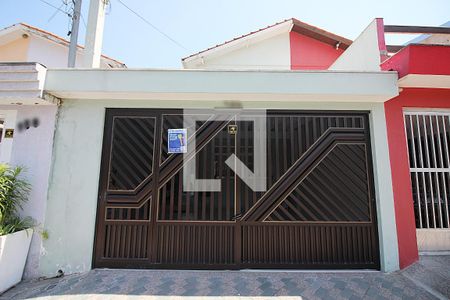 Casa à venda com 146m², 3 quartos e 2 vagasFachada