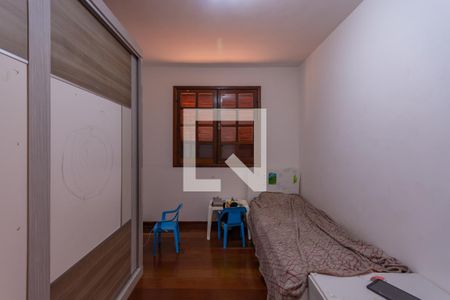 Quarto 1 de casa à venda com 3 quartos, 294m² em Alípio de Melo, Belo Horizonte