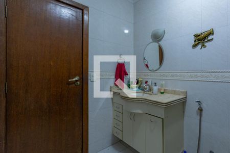 Casa à venda com 294m², 3 quartos e 1 vagaBanheiro 