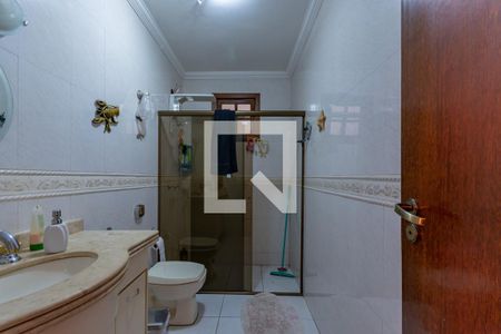 Casa à venda com 294m², 3 quartos e 1 vagaBanheiro 