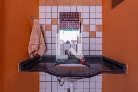 Casa à venda com 294m², 3 quartos e 1 vagaBanheiro 