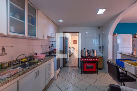 Casa à venda com 294m², 3 quartos e 1 vagaCozinha