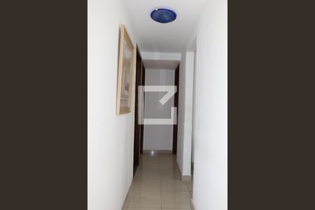 Corredor de apartamento para alugar com 2 quartos, 52m² em Piedade, Rio de Janeiro