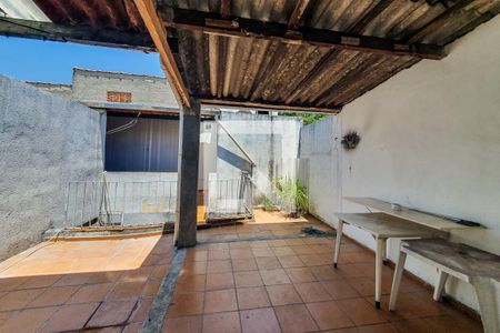 Apartamento para alugar com 180m², 3 quartos e sem vagaQuintal