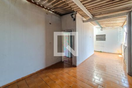 Apartamento para alugar com 180m², 3 quartos e sem vagaQuintal