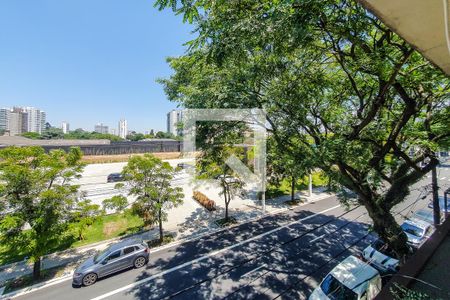 Apartamento para alugar com 180m², 3 quartos e sem vagaquarto 2 vista