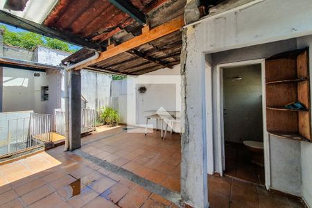 Apartamento para alugar com 180m², 3 quartos e sem vagaQuintal