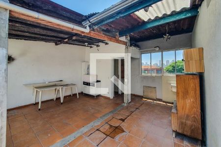Apartamento para alugar com 180m², 3 quartos e sem vagaQuintal