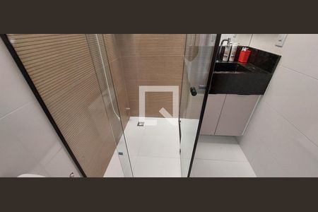 Casa à venda com 120m², 3 quartos e 2 vagasBanheiro 2