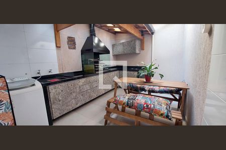 Casa à venda com 120m², 3 quartos e 2 vagasÁrea de Serviço