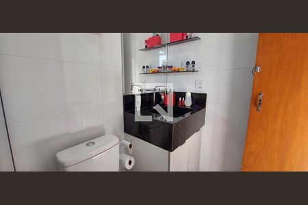 Casa à venda com 120m², 3 quartos e 2 vagasBanheiro Quarto 1 suíte