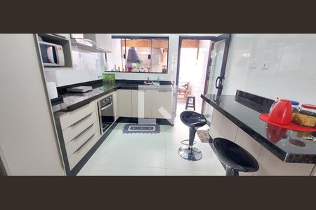 Casa à venda com 120m², 3 quartos e 2 vagasCozinha