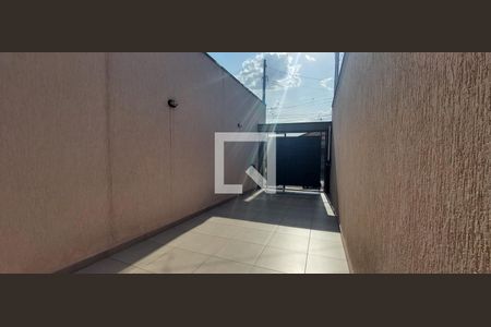 Casa à venda com 120m², 3 quartos e 2 vagasGaragem