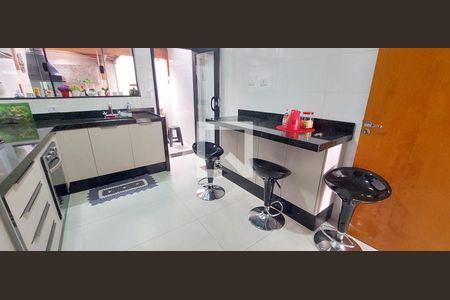 Casa à venda com 120m², 3 quartos e 2 vagasCozinha