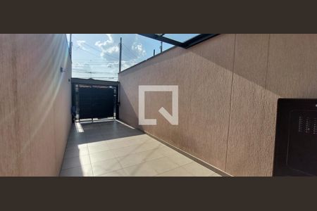 Casa à venda com 120m², 3 quartos e 2 vagasGaragem