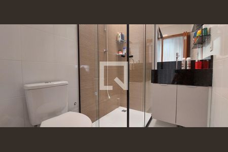 Casa à venda com 120m², 3 quartos e 2 vagasBanheiro 2