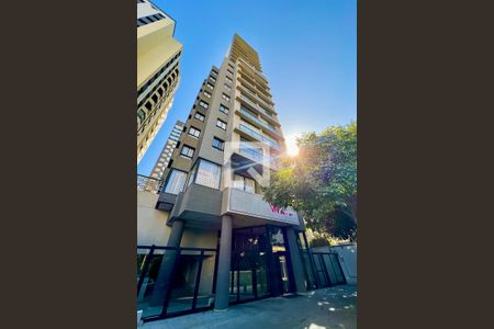 Studio para alugar com 43m², 1 quarto e 1 vaga Studio para alugar com 43m², 1 quarto e 1 vagaFachada