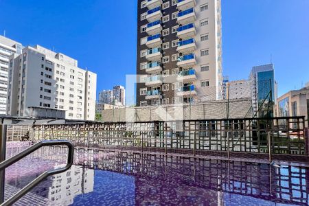Studio para alugar com 43m², 1 quarto e 1 vaga Studio para alugar com 43m², 1 quarto e 1 vagaPiscina