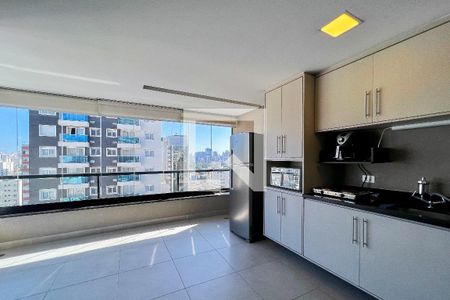 Varanda de kitnet/studio para alugar com 1 quarto, 43m² em Vila Olímpia, São Paulo