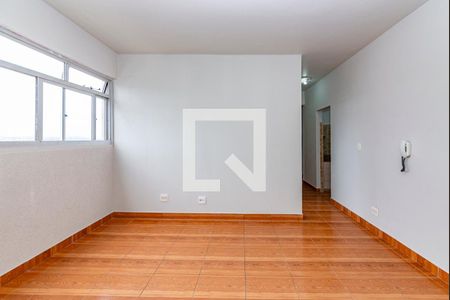 Sala de apartamento para alugar com 3 quartos, 69m² em Carlos Prates, Belo Horizonte