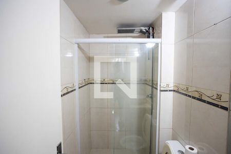 Banheiro de apartamento à venda com 2 quartos, 50m² em Centro, Diadema