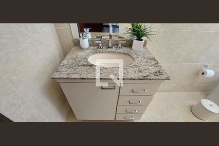 Apartamento à venda com 156m², 5 quartos e 2 vagas Apartamento à venda com 156m², 5 quartos e 2 vagasBanheiro 3