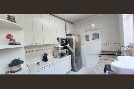Apartamento à venda com 156m², 5 quartos e 2 vagas Apartamento à venda com 156m², 5 quartos e 2 vagasCozinha