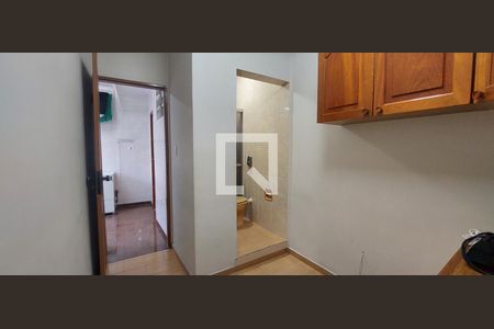 Apartamento à venda com 156m², 5 quartos e 2 vagas Apartamento à venda com 156m², 5 quartos e 2 vagasQuarto 4 colaborador