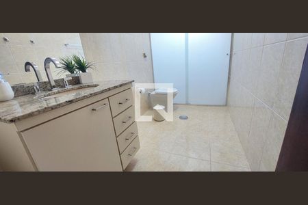 Apartamento à venda com 156m², 5 quartos e 2 vagas Apartamento à venda com 156m², 5 quartos e 2 vagasBanheiro 3