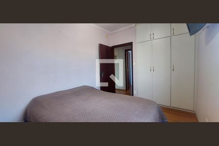 Apartamento à venda com 156m², 5 quartos e 2 vagas Apartamento à venda com 156m², 5 quartos e 2 vagasQuarto 2 suíte