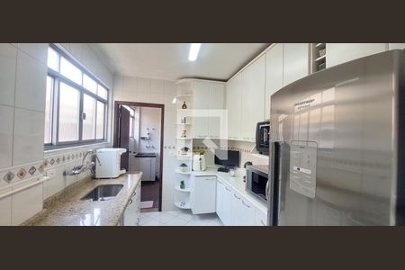 Apartamento à venda com 156m², 5 quartos e 2 vagas Apartamento à venda com 156m², 5 quartos e 2 vagasCozinha